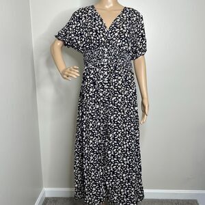 Cupshe Black Floral Maxi Dress with White Daisy Print